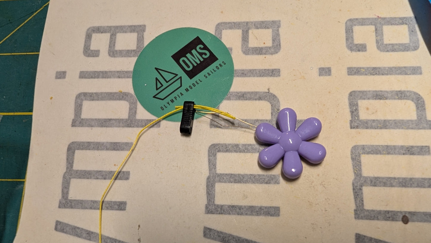 Bowsie Threader, 5pcs Purple Flowers